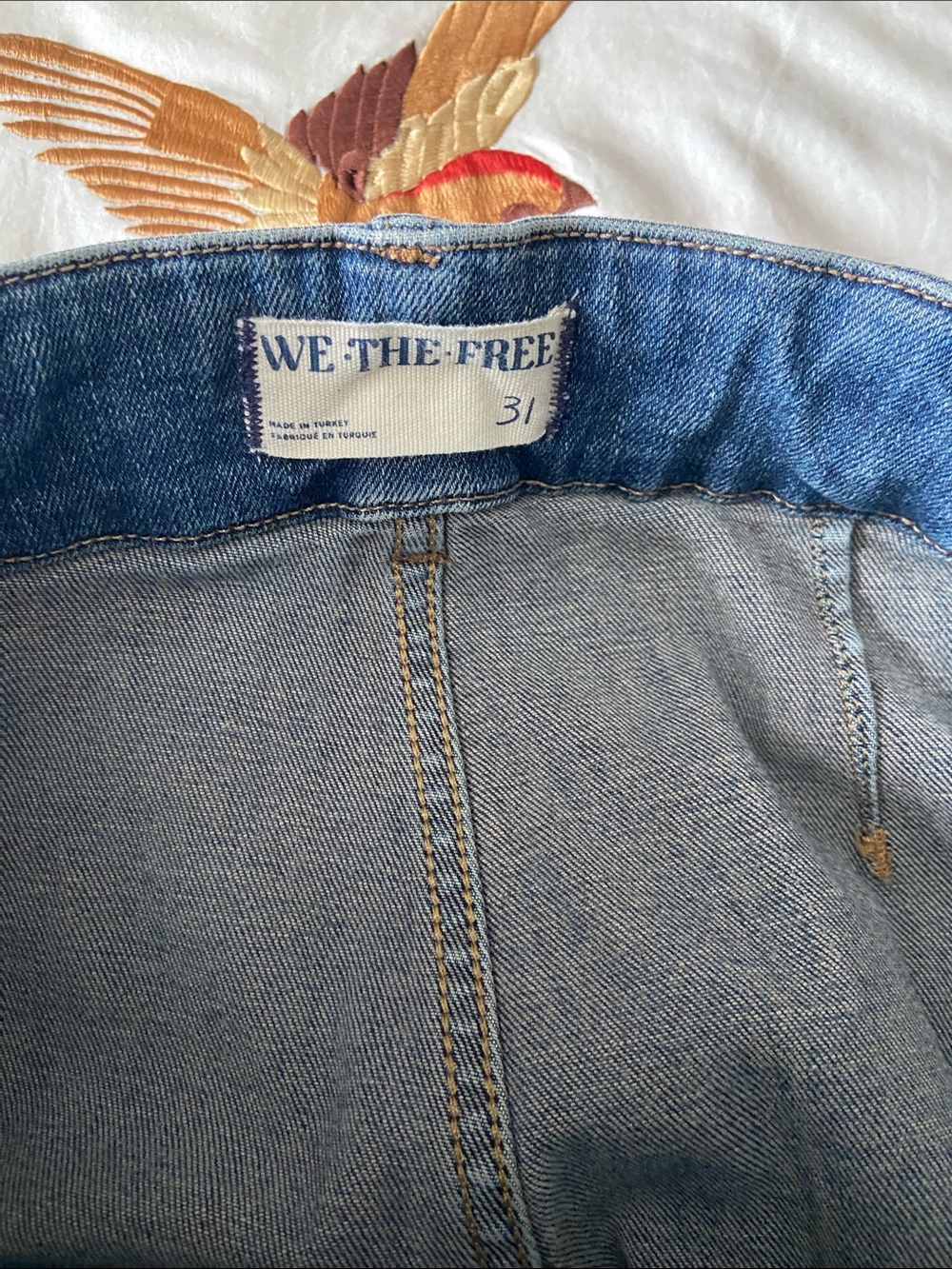 We the Free High Rise Flare Light Jeans 31 GUC - Picture 5 of 6